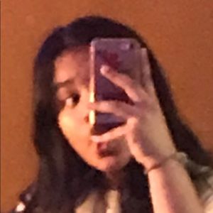 Meet your Posher, Leah